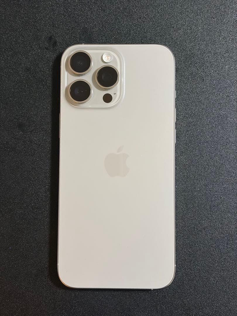 Apple iPhone 16 Pro Max 256GB ナチュラルチタニウム