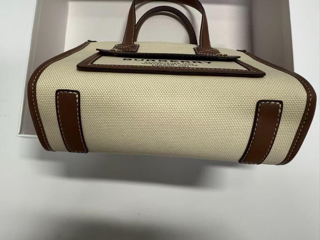 BURBERRY アイボリー ブラウン ハンドバッグ