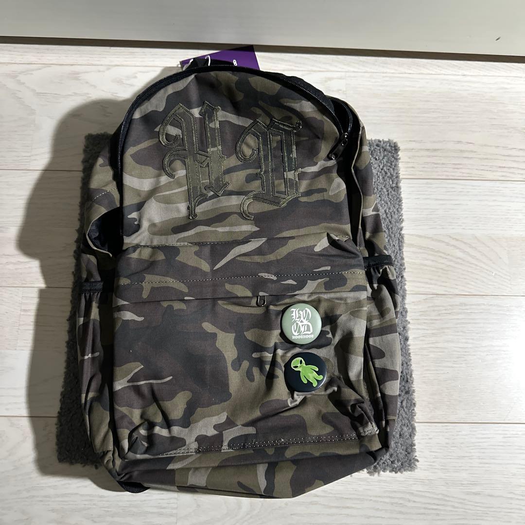 迷彩バックパック ロゴ刺繍付き