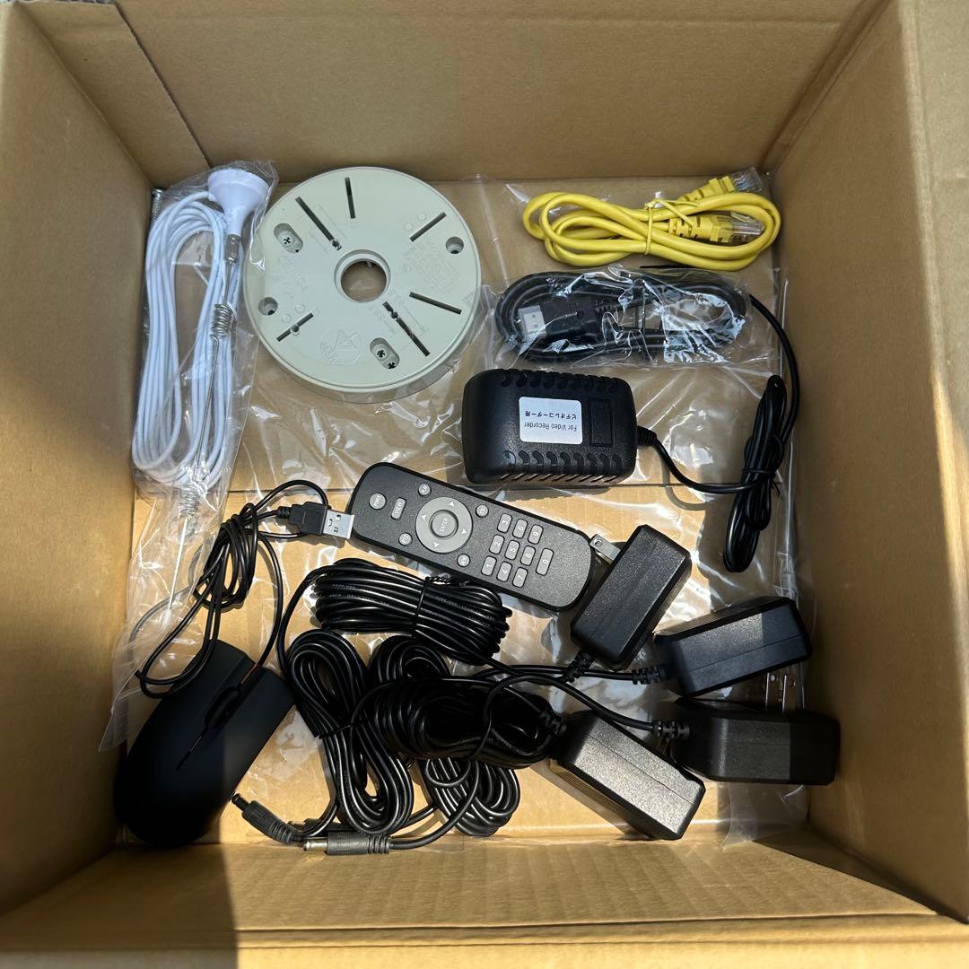 防犯カメラ　OOSSXX 10インチモニター付　4台