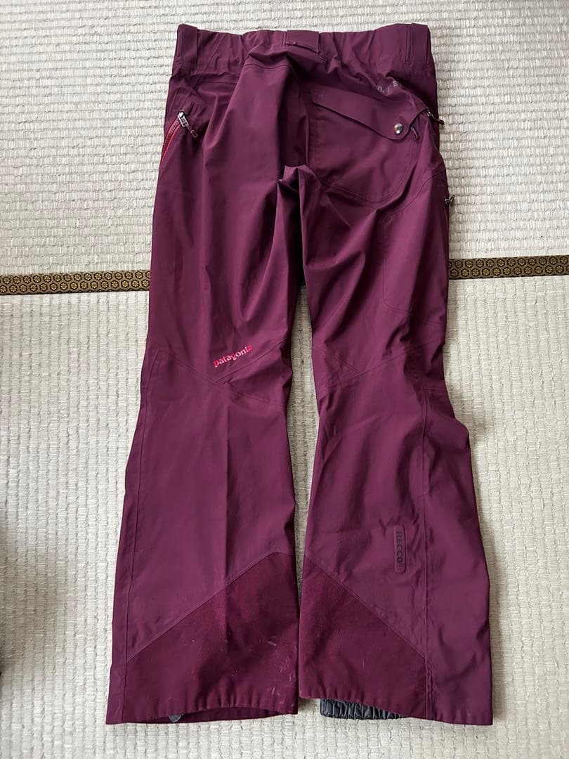 Patagonia（パタゴニア）の GORE-TEXスキーウェア上下セット