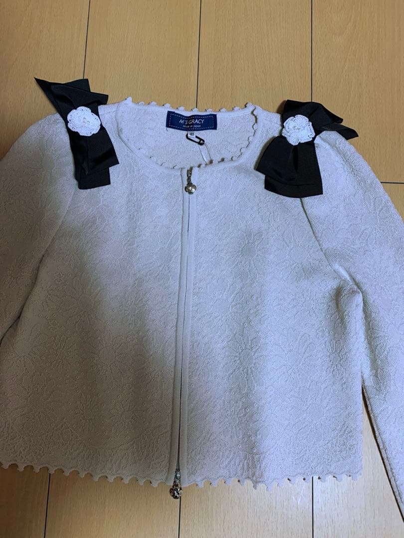 エムズグレイシー カーディガン　薄グレー　40 2025春コレクション