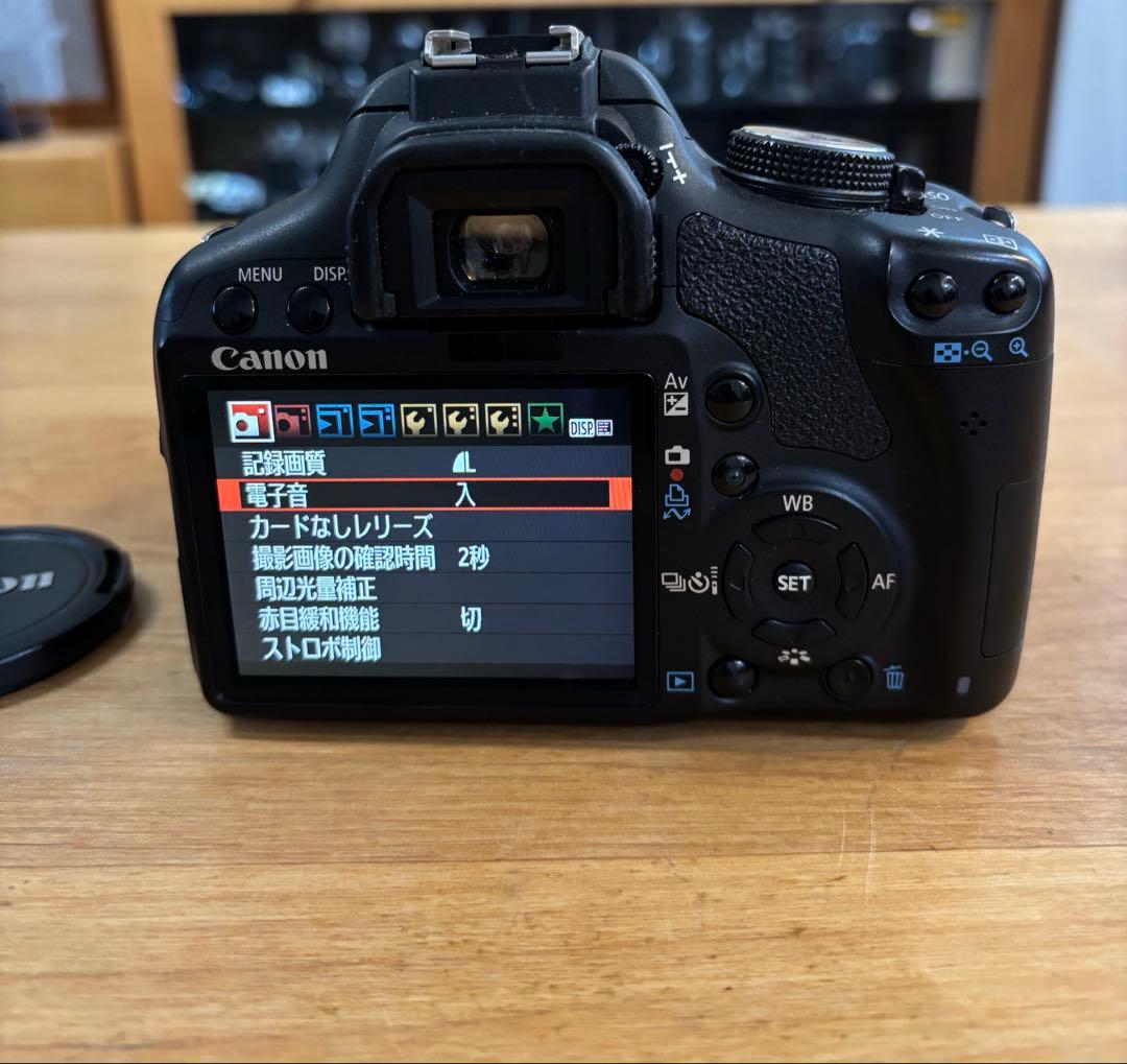 Canon デジタル一眼 EOS kiss X3 ズームレンズ付き　ジャンク