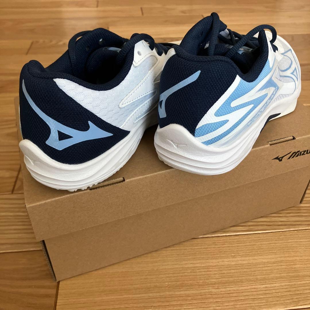 【最終値下げ】シューズ24.5・ショーツ・膝あて×2、MIKASA練習球