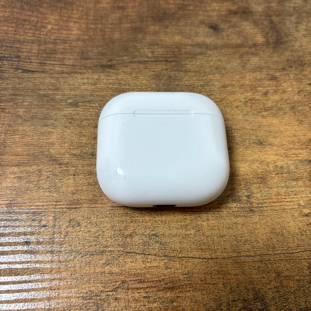 Apple AirPods4 ANCなし