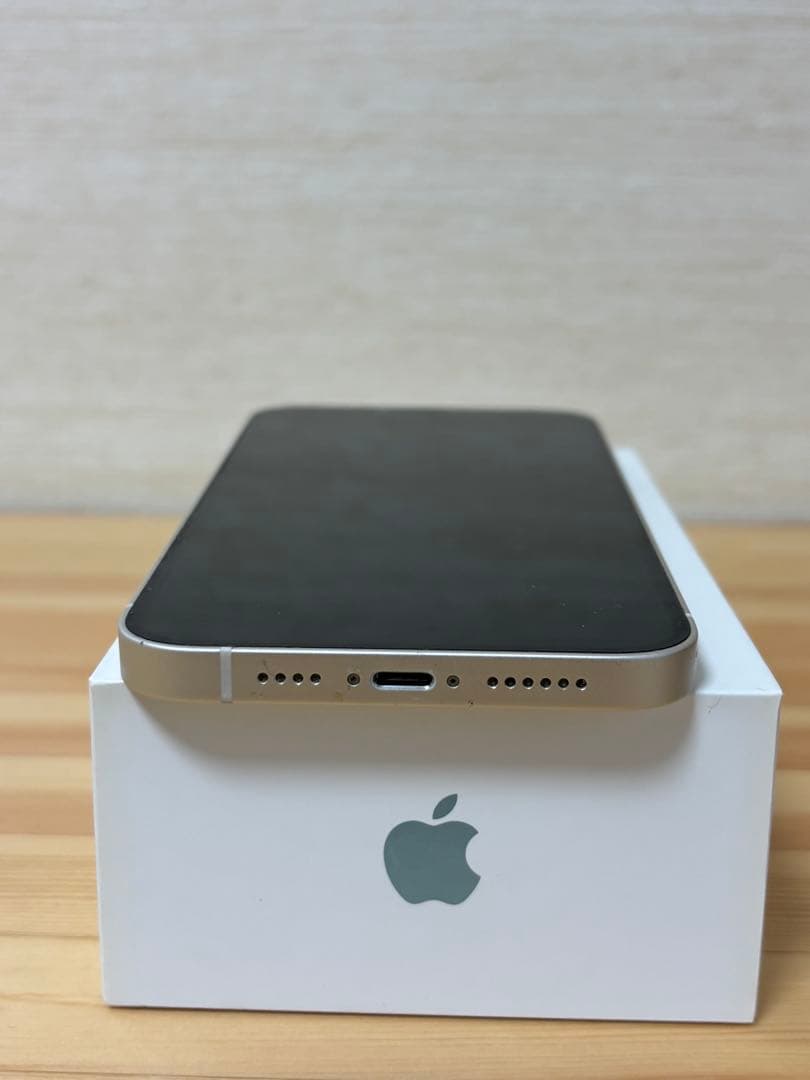 Apple iPhone 14プラス256GB　 ホワイト 本体