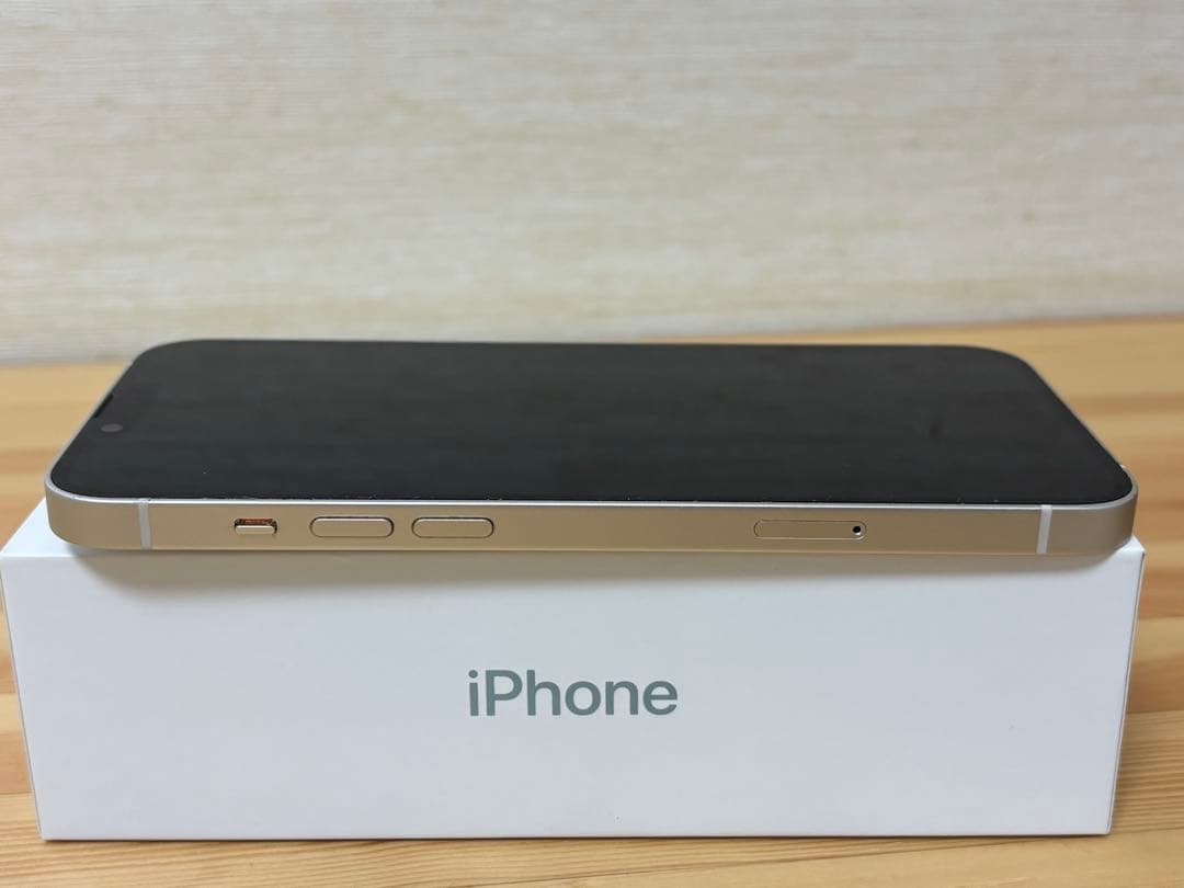 Apple iPhone 14プラス256GB　 ホワイト 本体