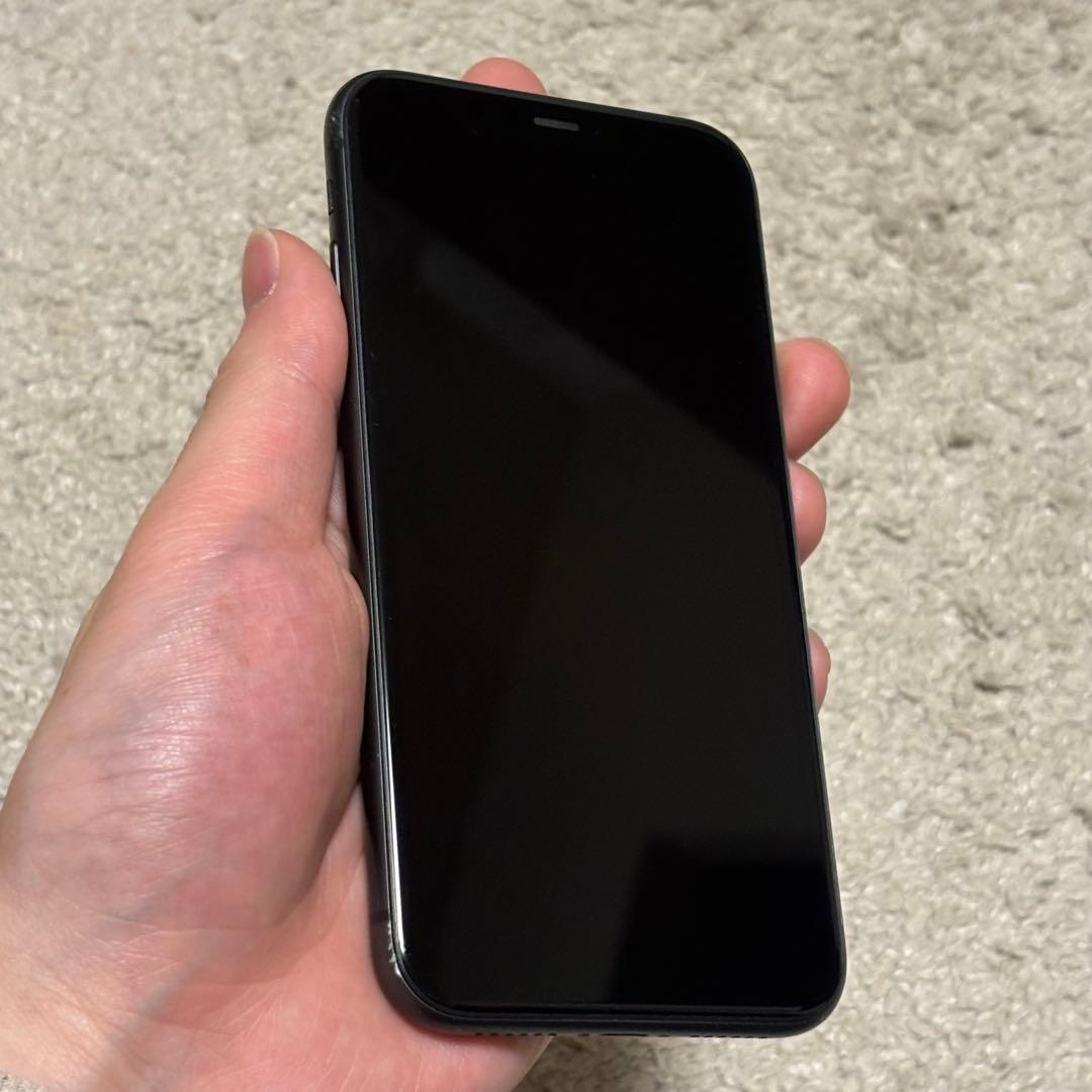 Apple iPhone 11 ブラック 本体 イヤフォン付き　256gb