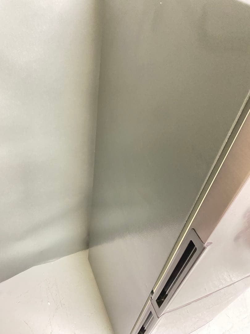 SHARP 冷蔵庫 大容量　280L 美品　国内メーカー　高品質　メタリック