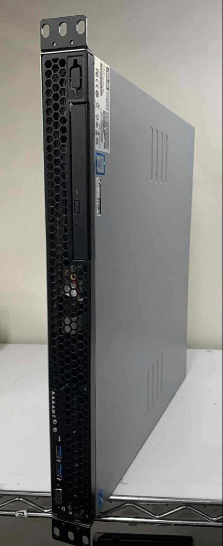 ASUS Xeon E-2146G 16GB 256Gb HDD1TB モニター