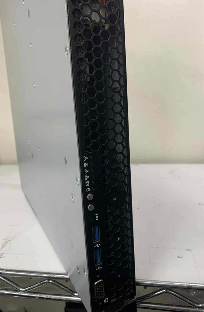 ASUS Xeon E-2146G 16GB 256Gb HDD1TB モニター