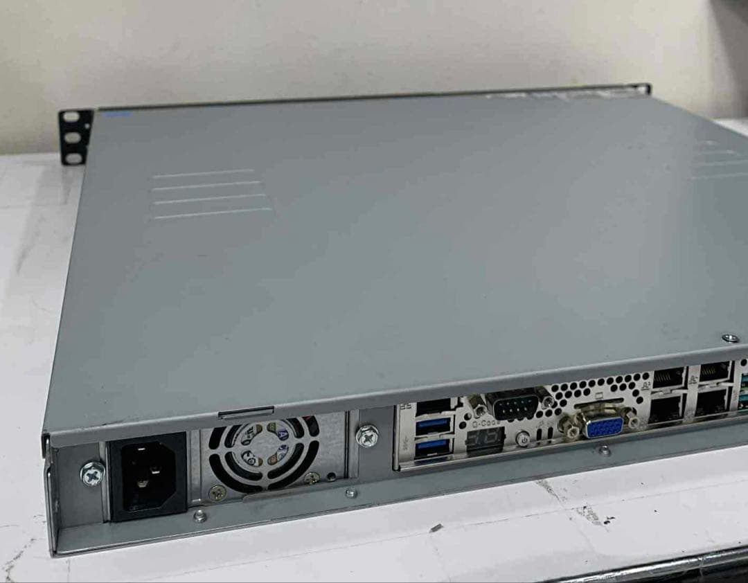 ASUS Xeon E-2146G 16GB 256Gb HDD1TB モニター