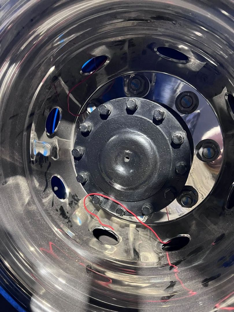 【クオン12穴専用】ブラケットカバー