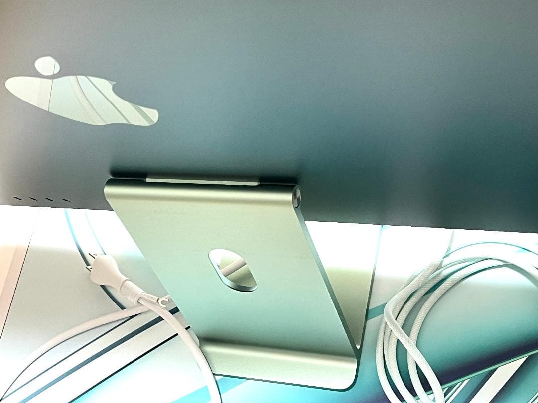 iMac M3 24インチ 4ポート 2023（カスタマイズ仕様）グリーン