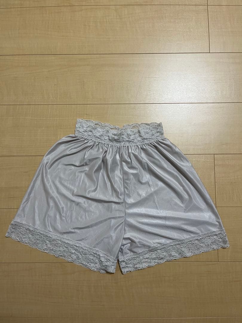 ビスチェ（D70）＆フレアパンツ（83-100）　ブライダルブルーム　モカグレー