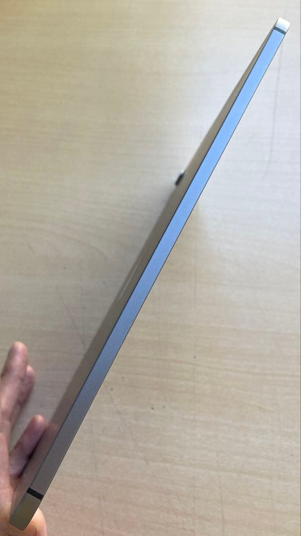 iPad Air 第5世代　Cellular スペースグレイ　64GB 超美品