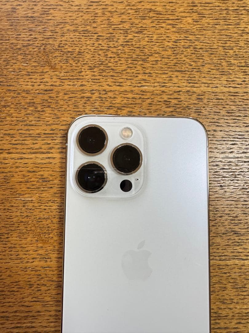 （12月末までの出品です）　　　　　　　　iPhone13Pro 128gb