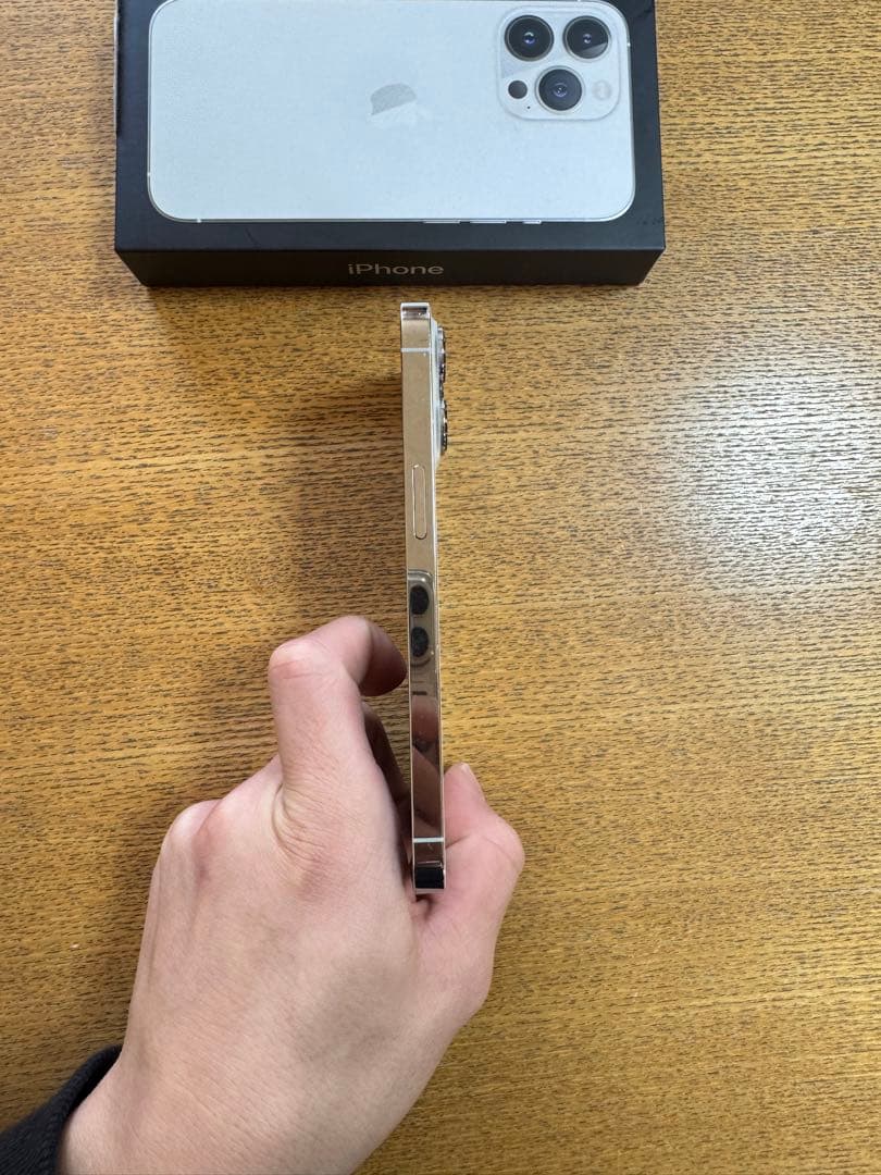 （12月末までの出品です）　　　　　　　　iPhone13Pro 128gb