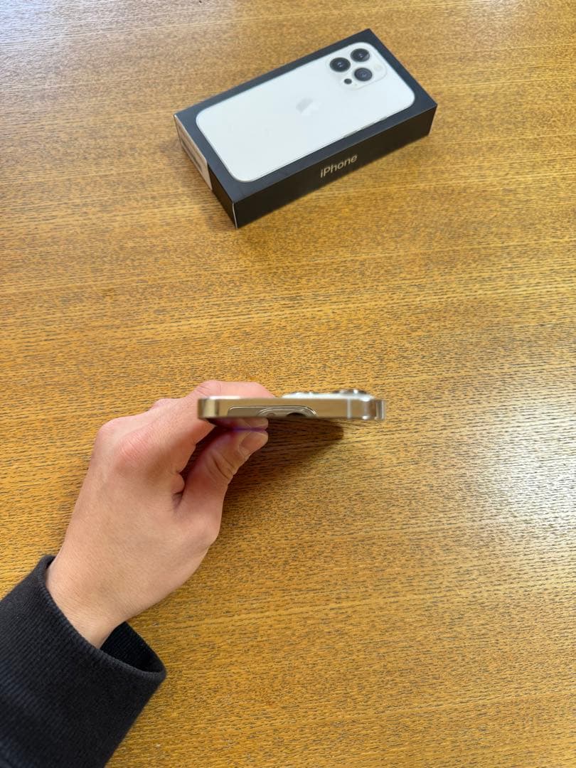 （12月末までの出品です）　　　　　　　　iPhone13Pro 128gb