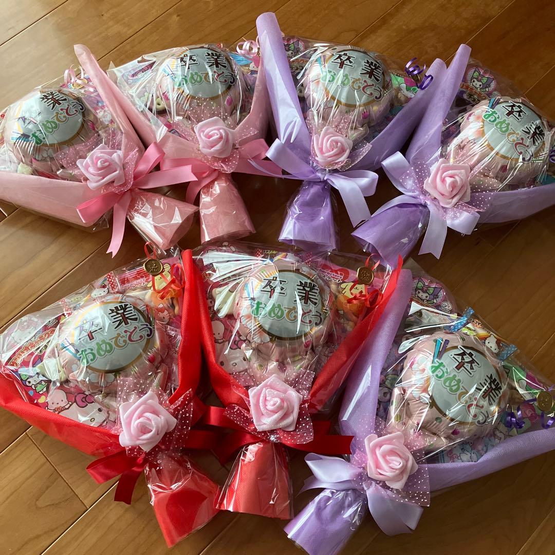 mimi様オーダー品　バルーンブーケ　お菓子　サンリオ　卒園　卒業