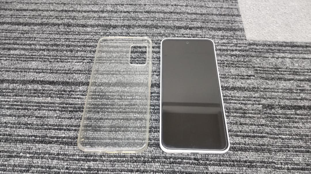 Libero 5G A202ZT SiM フリー 白 新品アダプター付属