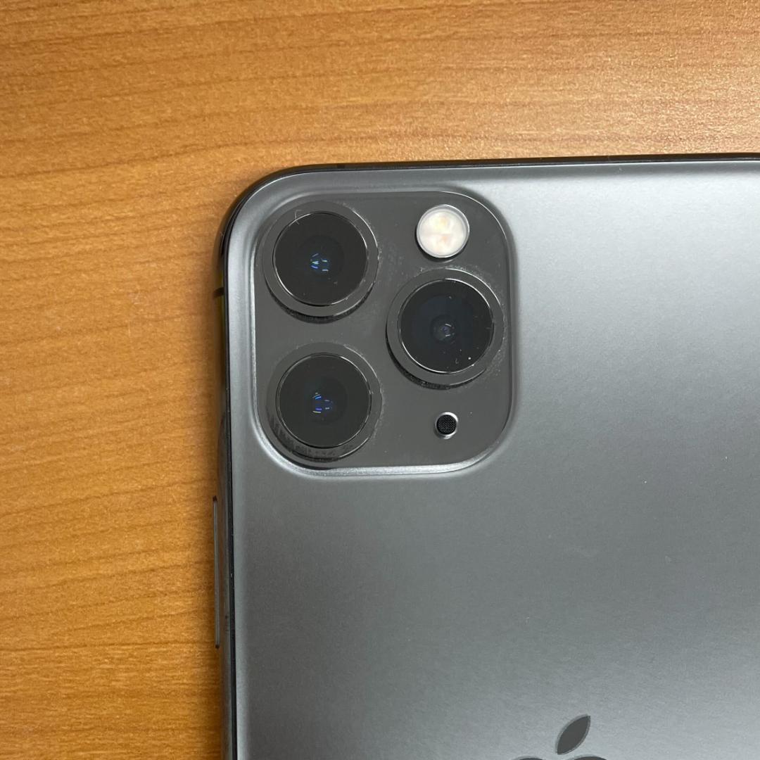 カ*イ様 動作確認済み iPhone 11 Pro 256GB ID:A1158