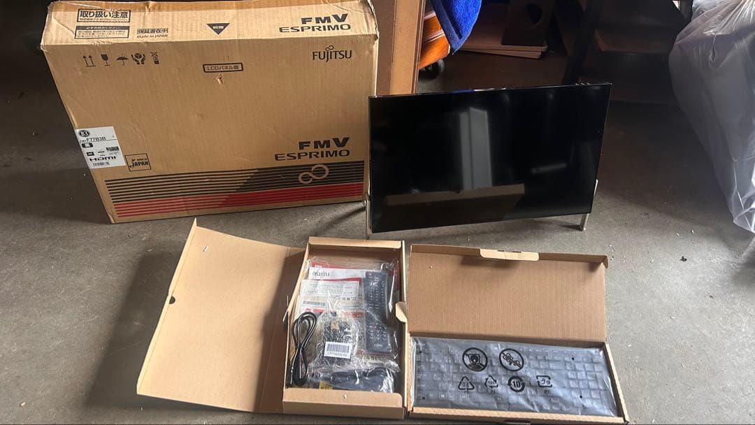 新品FMV ESPRIMO FH77/B3 FMVF77B3B