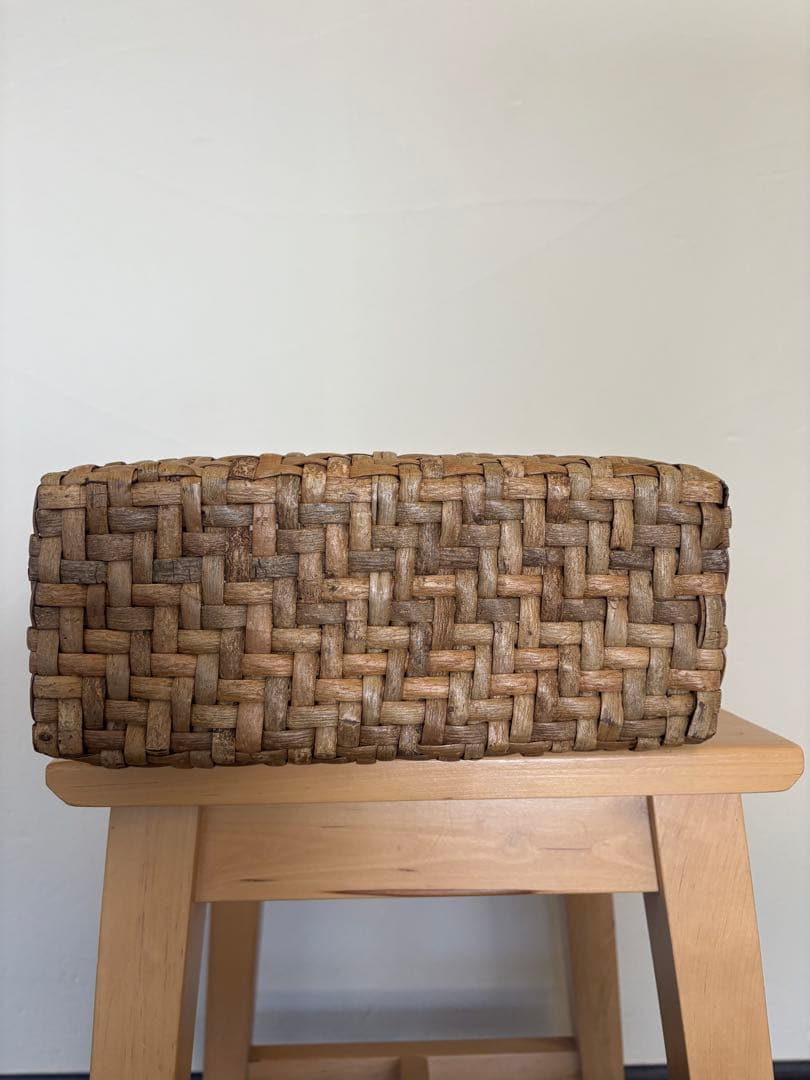 かごバッグ　くるみ（持ち手は山葡萄）民藝