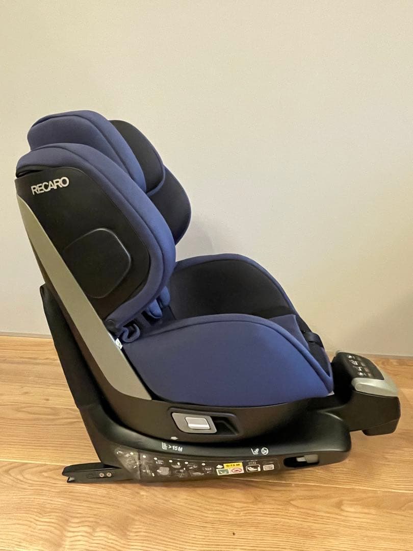 RECARO ゼロワン セレクト　ISOFIX固定　チャイルドシート