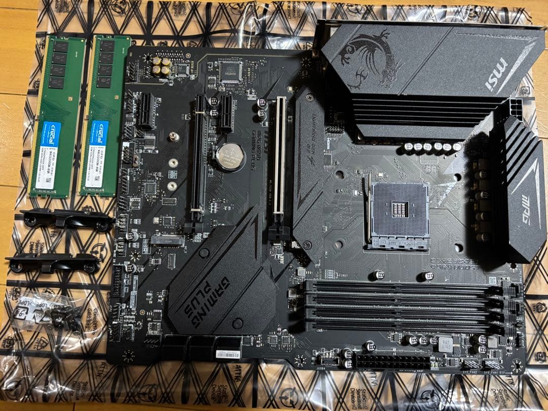 MSI B550GAMINGPLUS +Crucial DDRメモリ8GB×2
