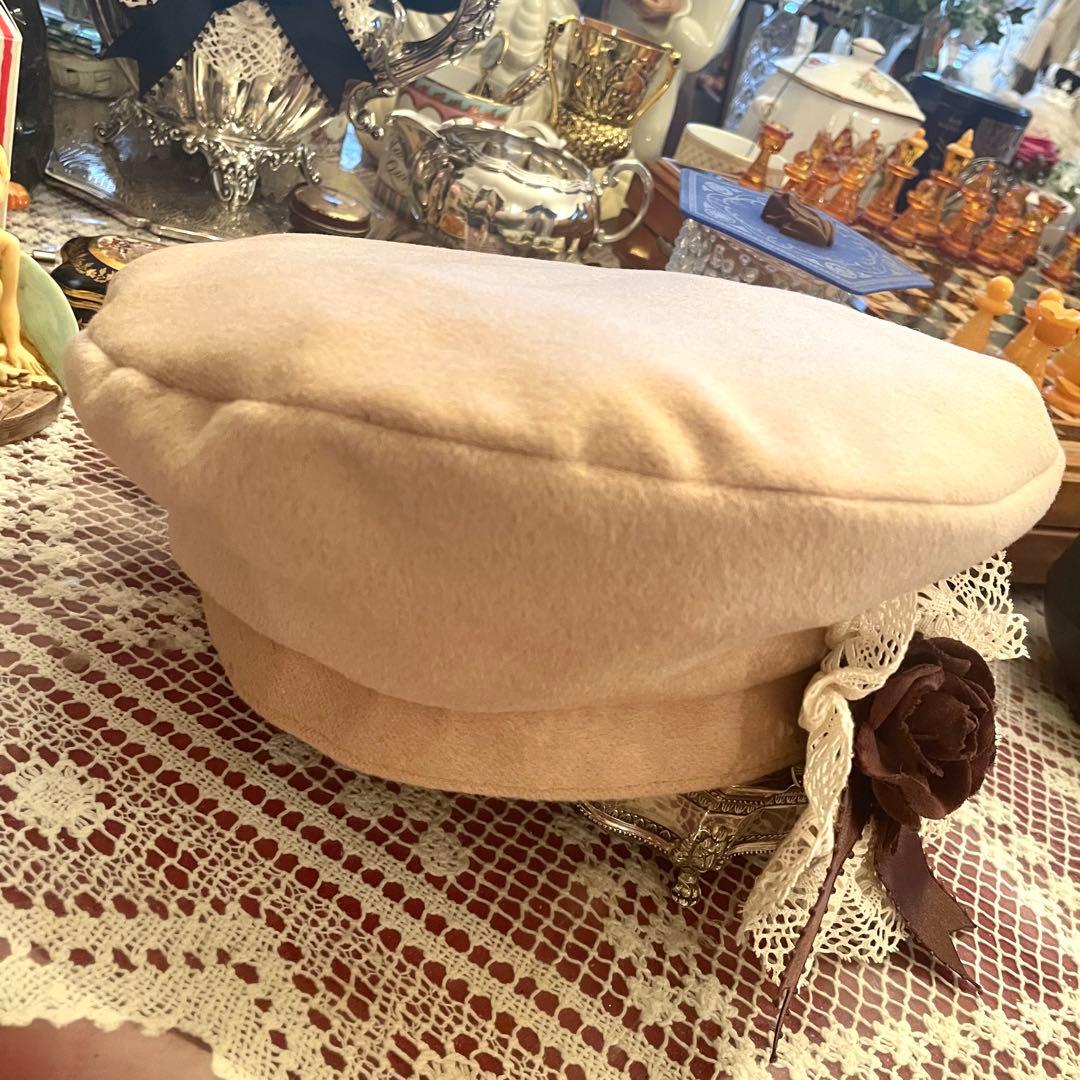 新品　未使用　メアリーマグダレン　ベレー帽　帽子　モカ　生成り　コサージュ　薔薇