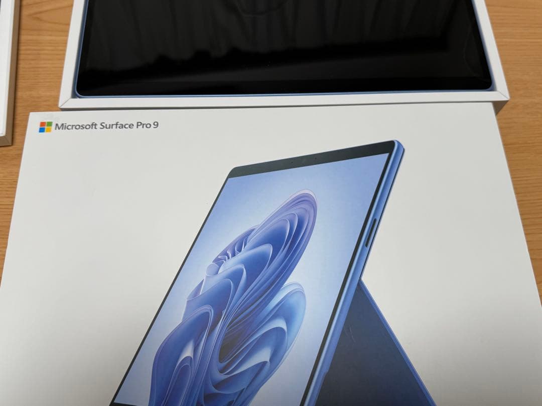 1/1まで Surface Pro 9 第12世代 i7 & 専用キーボード付き