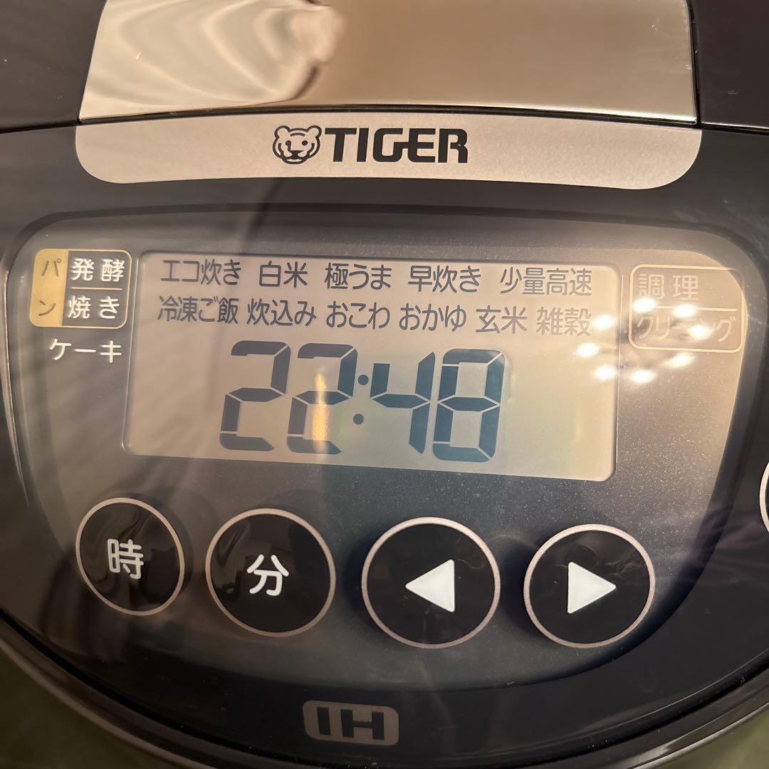 ゆ*き様 タイガーIHジャー炊飯器 JPW-Y100 ブラック2025年製use