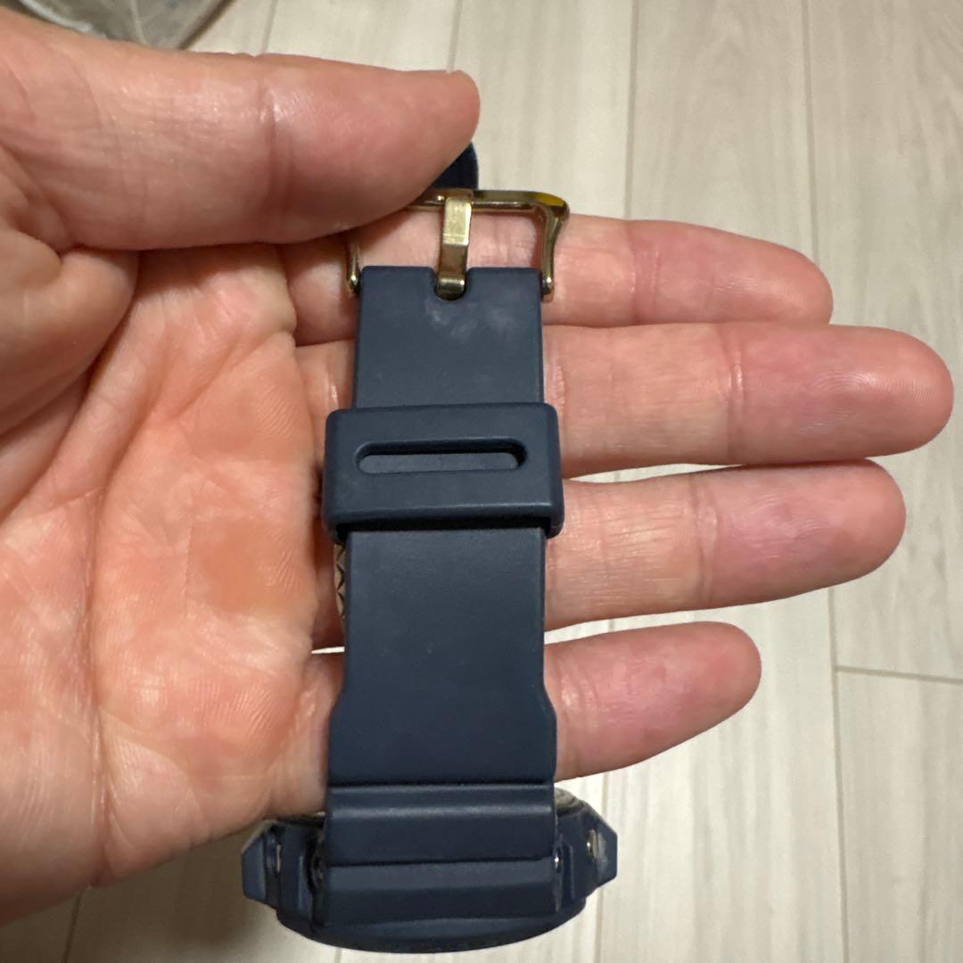 【数回着用】G-SHOCK XLARGE ダークグレー 腕時計25周年記念モデル