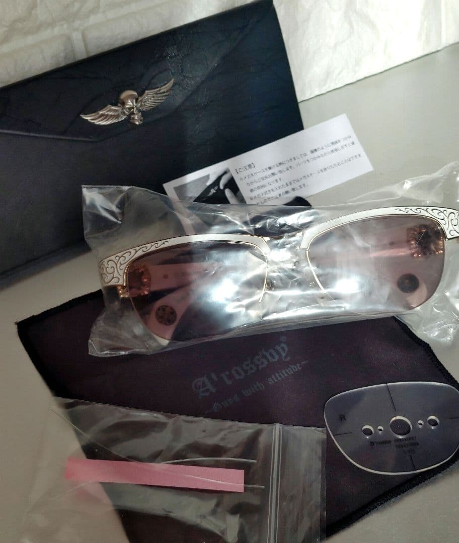 【新品】A'rossvy ロズビー サングラス