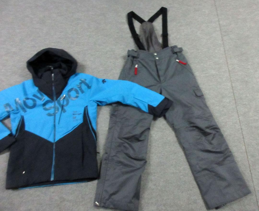 デサント　Lサイズ　スキーウェア　上下セット