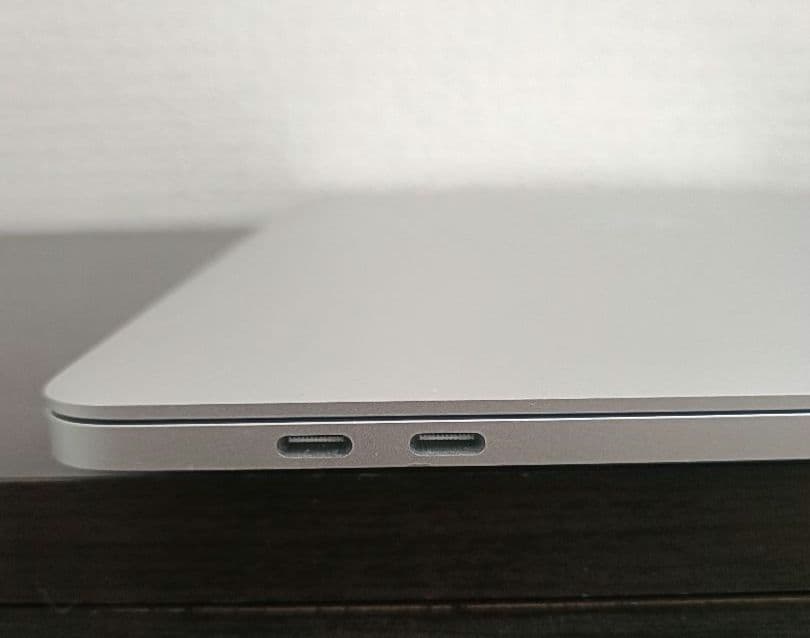 MacBook Pro タッチバー 2017 メモリ16GB 容量512GB