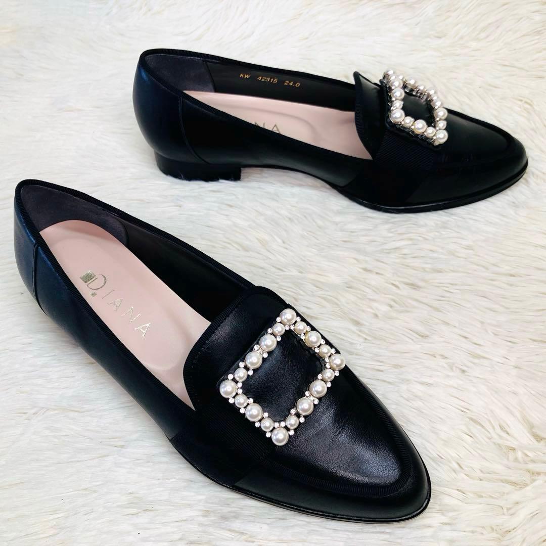 【未使用級】DIANA24㌢スクエアバックルパールジビュー　ポインテッドシボ革