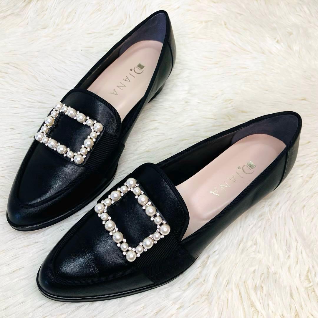 【未使用級】DIANA24㌢スクエアバックルパールジビュー　ポインテッドシボ革