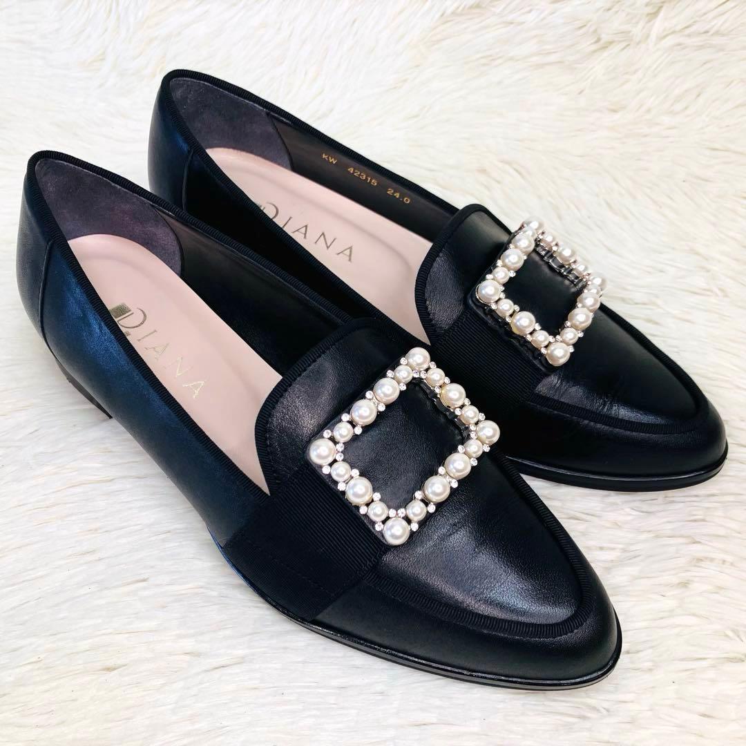 【未使用級】DIANA24㌢スクエアバックルパールジビュー　ポインテッドシボ革