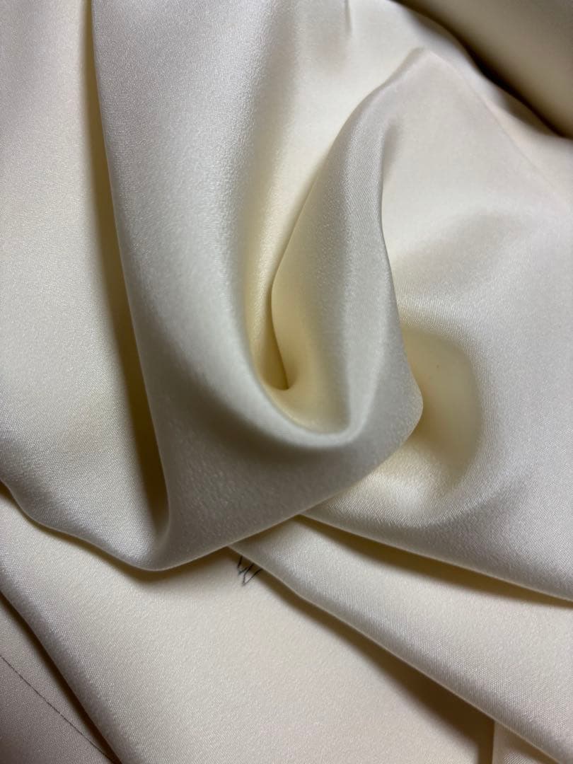 SALE 長襦袢　正絹　精華　手描き　うさぎ柄　クリーム色　新品未仕立て品