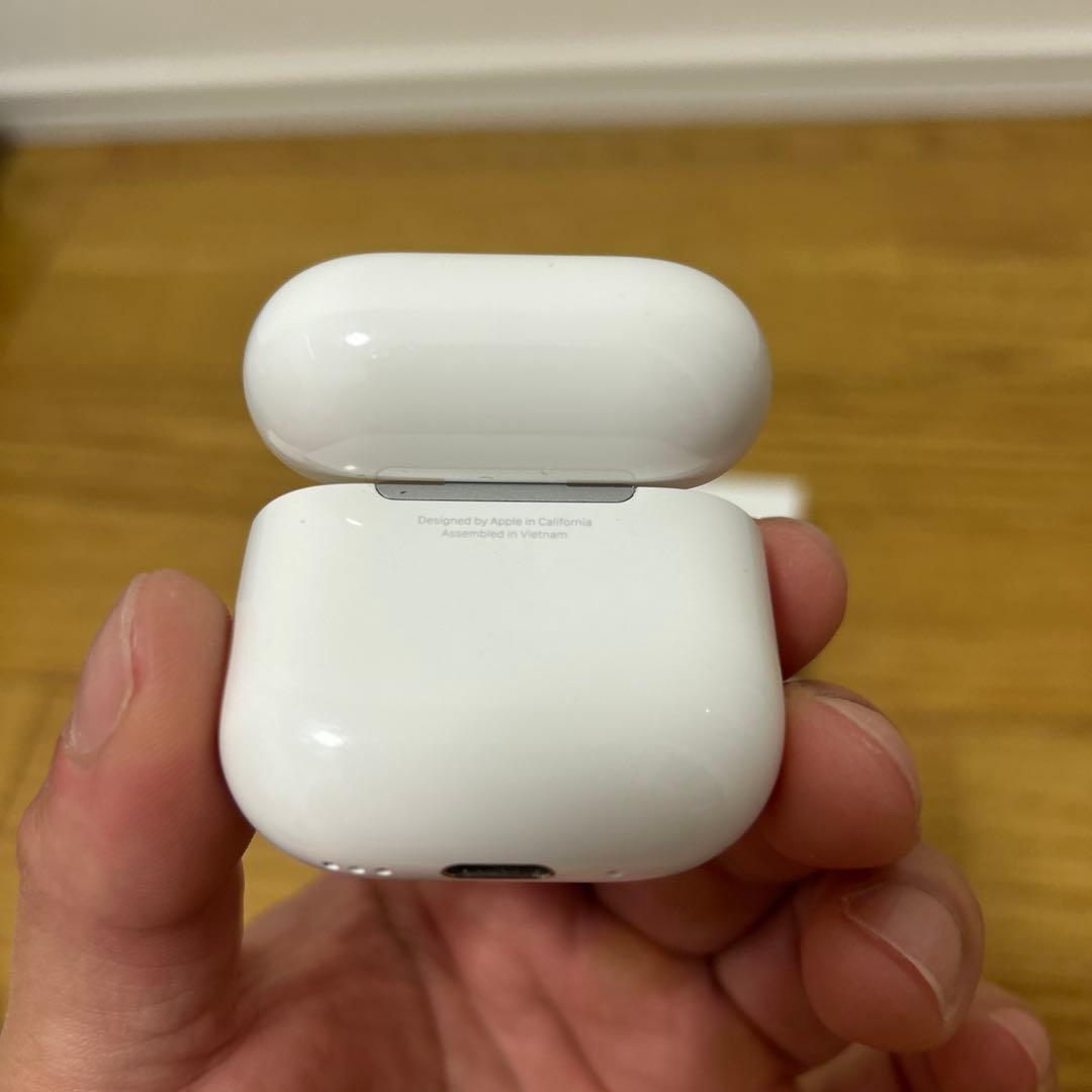 AirPods4 アクティブノイズキャンセリングホワイト 本体
