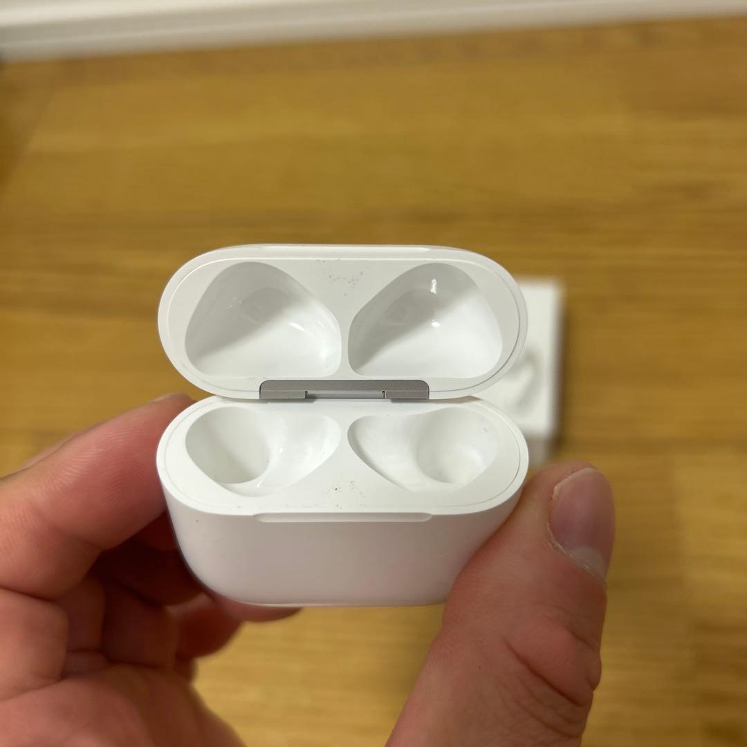 AirPods4 アクティブノイズキャンセリングホワイト 本体