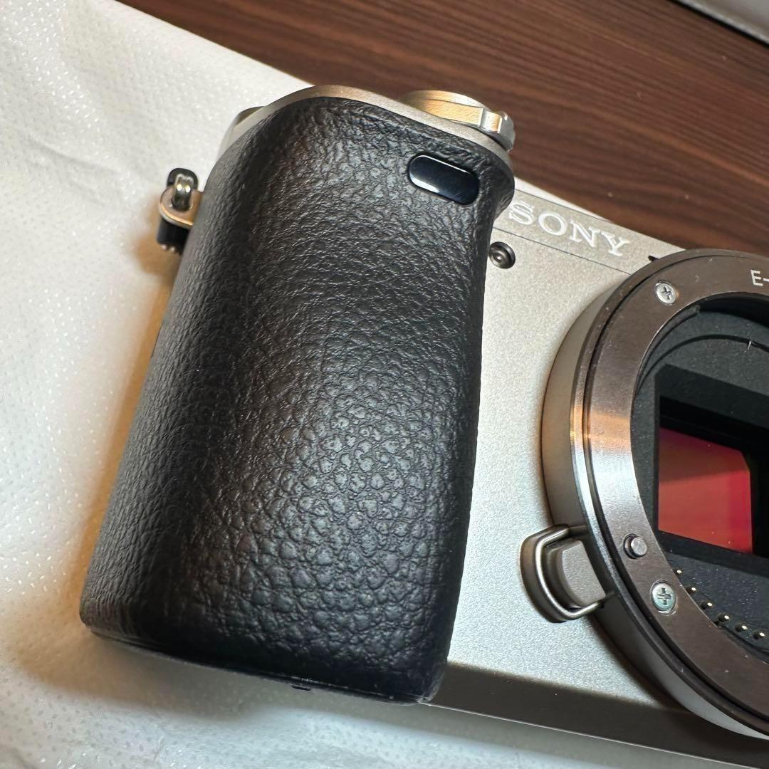 SONY ミラーレス一眼 α6000 ダブルズームレンズキット 0054