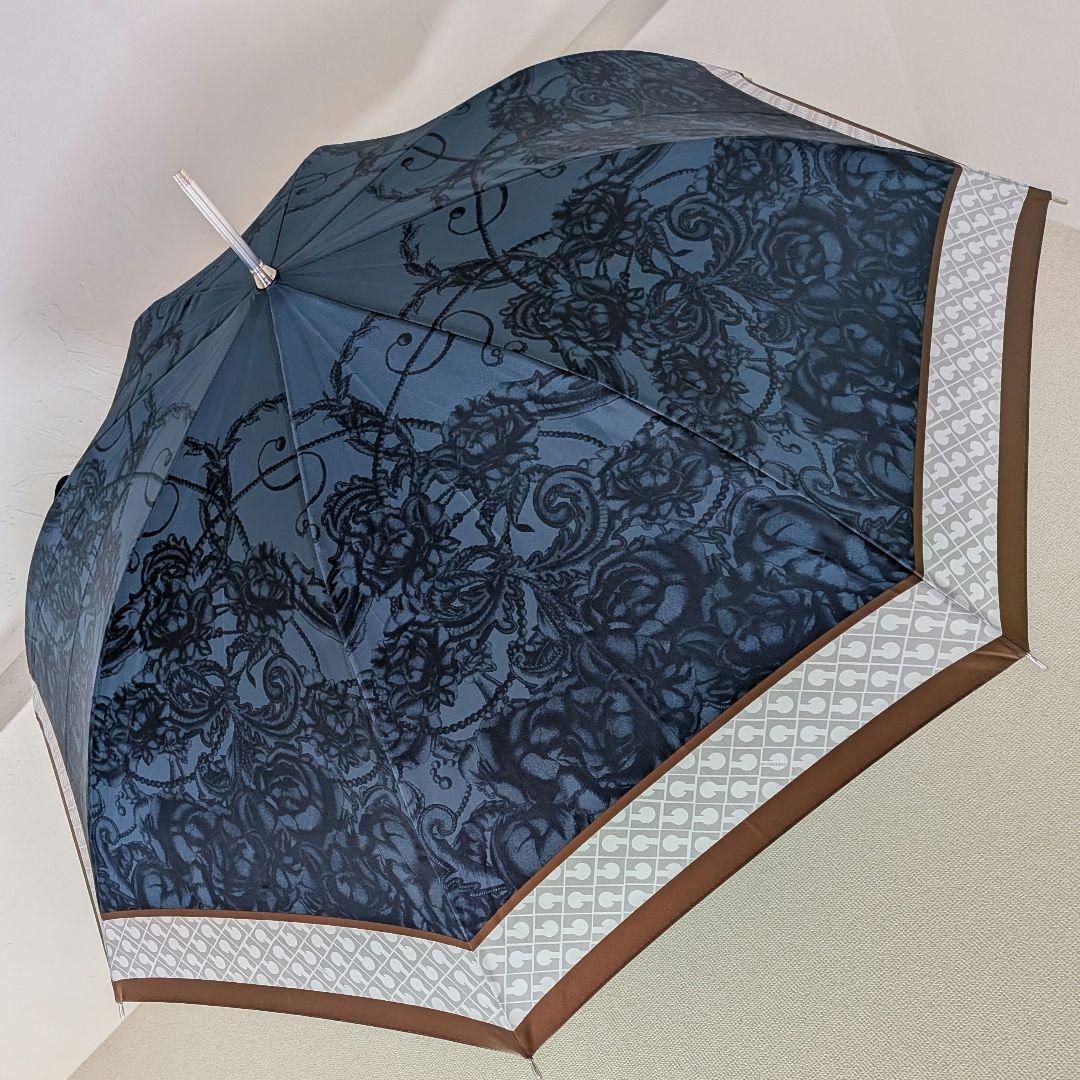 ゲラルディーニ　微光沢ネイビー×茶の縁取り　ロゴプリント　長傘　雨傘