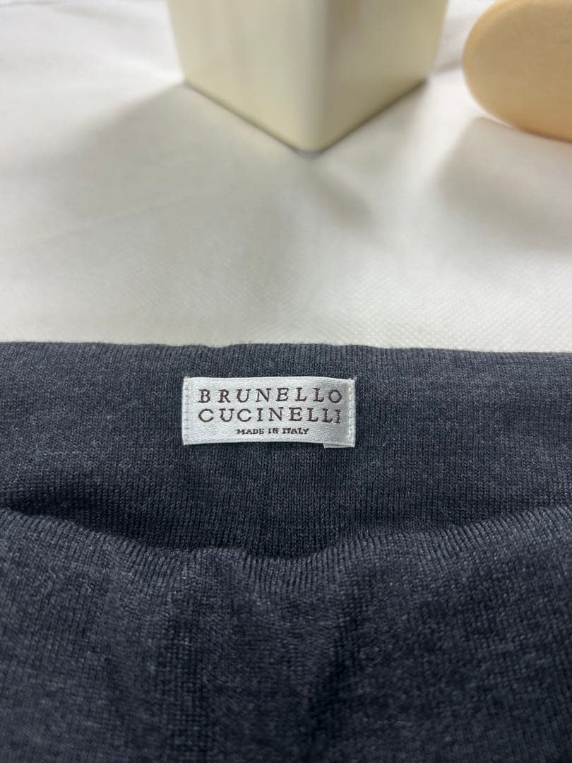 ブルネロクチネリ レギンス ストレッチ 42