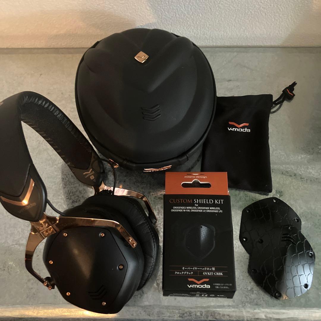 【 SALE】v-moda ブラック ヘッドフォン カスタムシールドキット付き