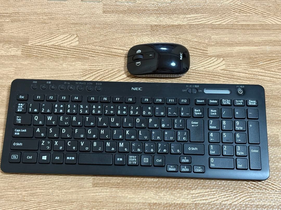 NEC一体型/PC-DA570FAB-E3/i7/SSD512/メモリ16/無傷