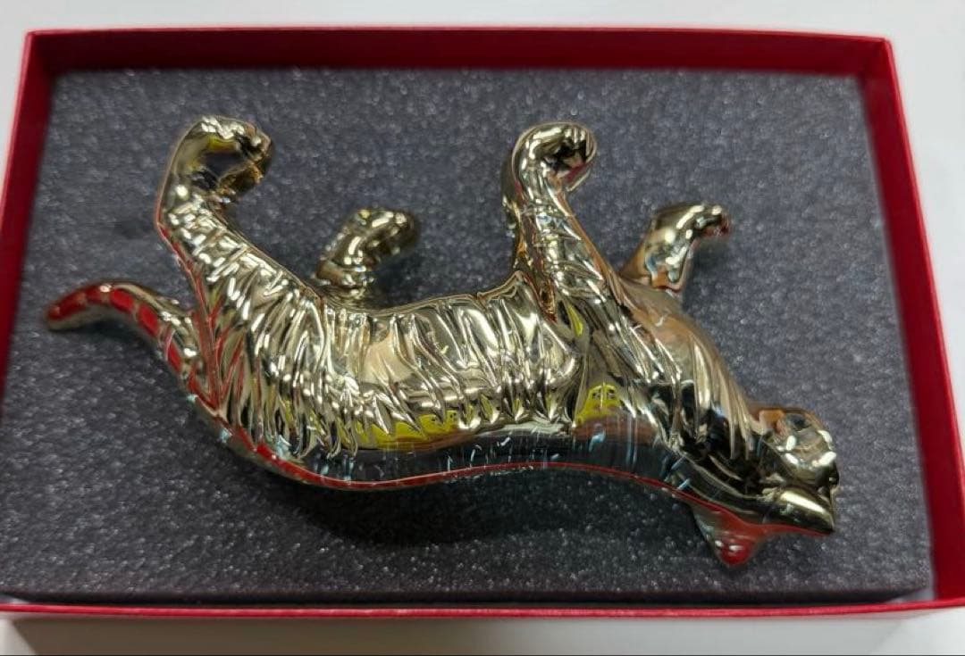 バカラ　baccarat 虎　ゴールド