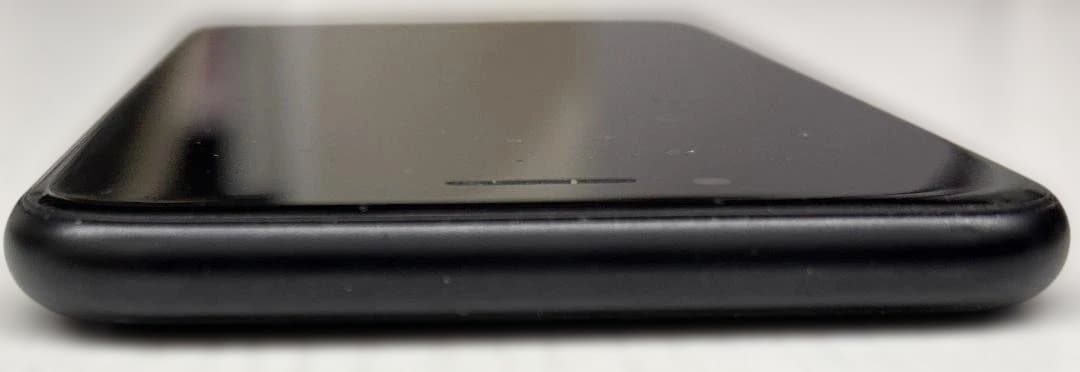 Apple iPhone SE2 第二世代 128GB SIMフリー A2296